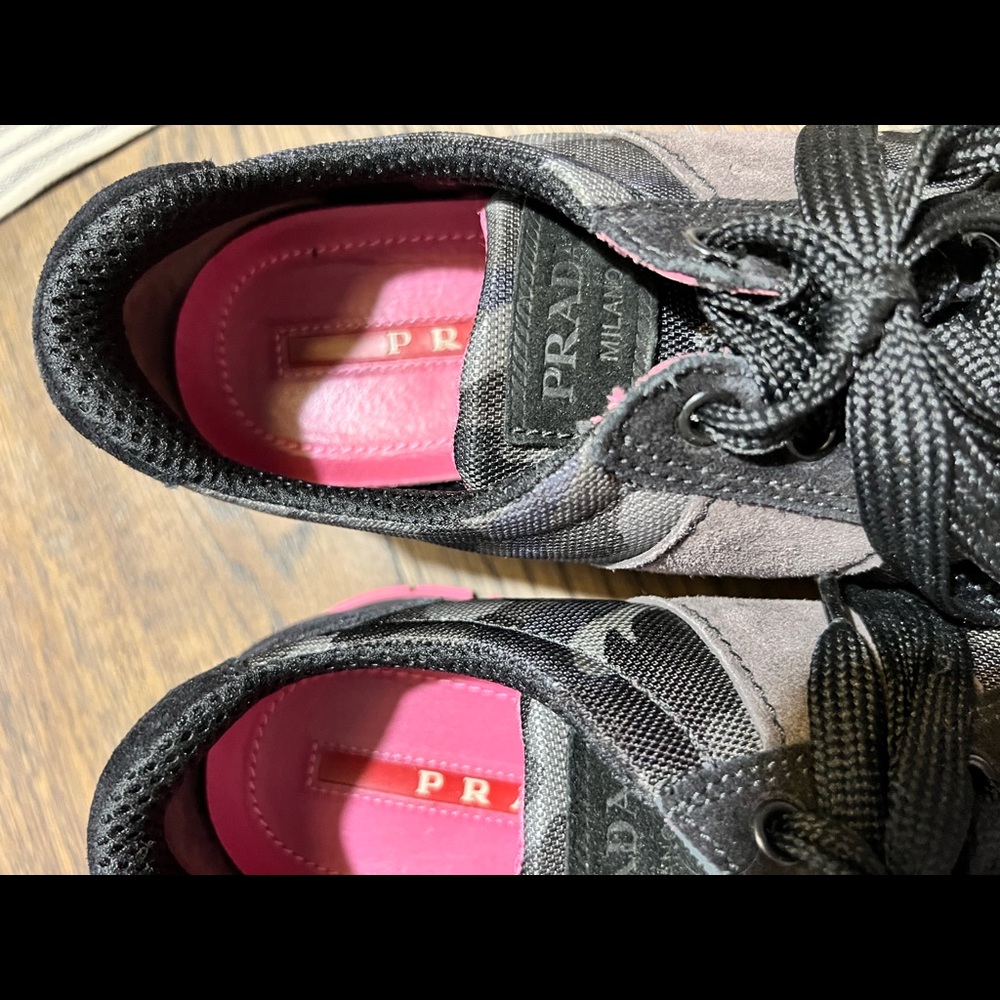 Prada sneakers size 39 - Picture 2 of 8